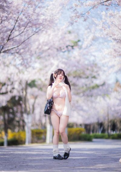 朋友的妈妈2中字最新_HD电影完整版